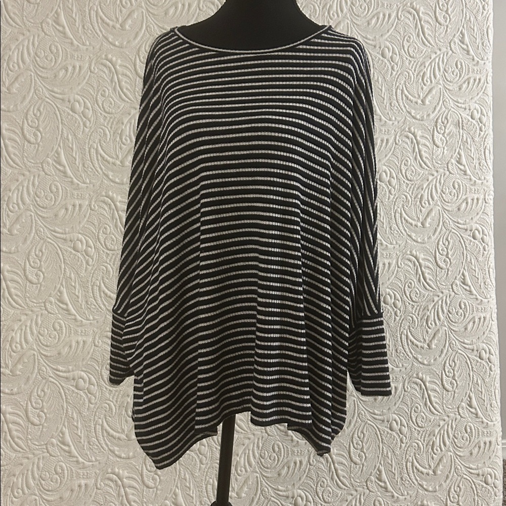 LOFT Monochrome Striped Knit Top